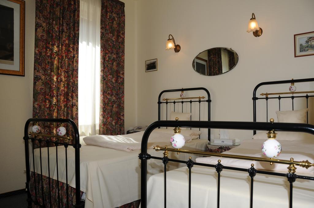 Hotel Admiral Wiesbaden Habitación foto